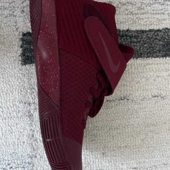 Kyrie 2 ‘Red Velvet’ - Picture 5 of 5